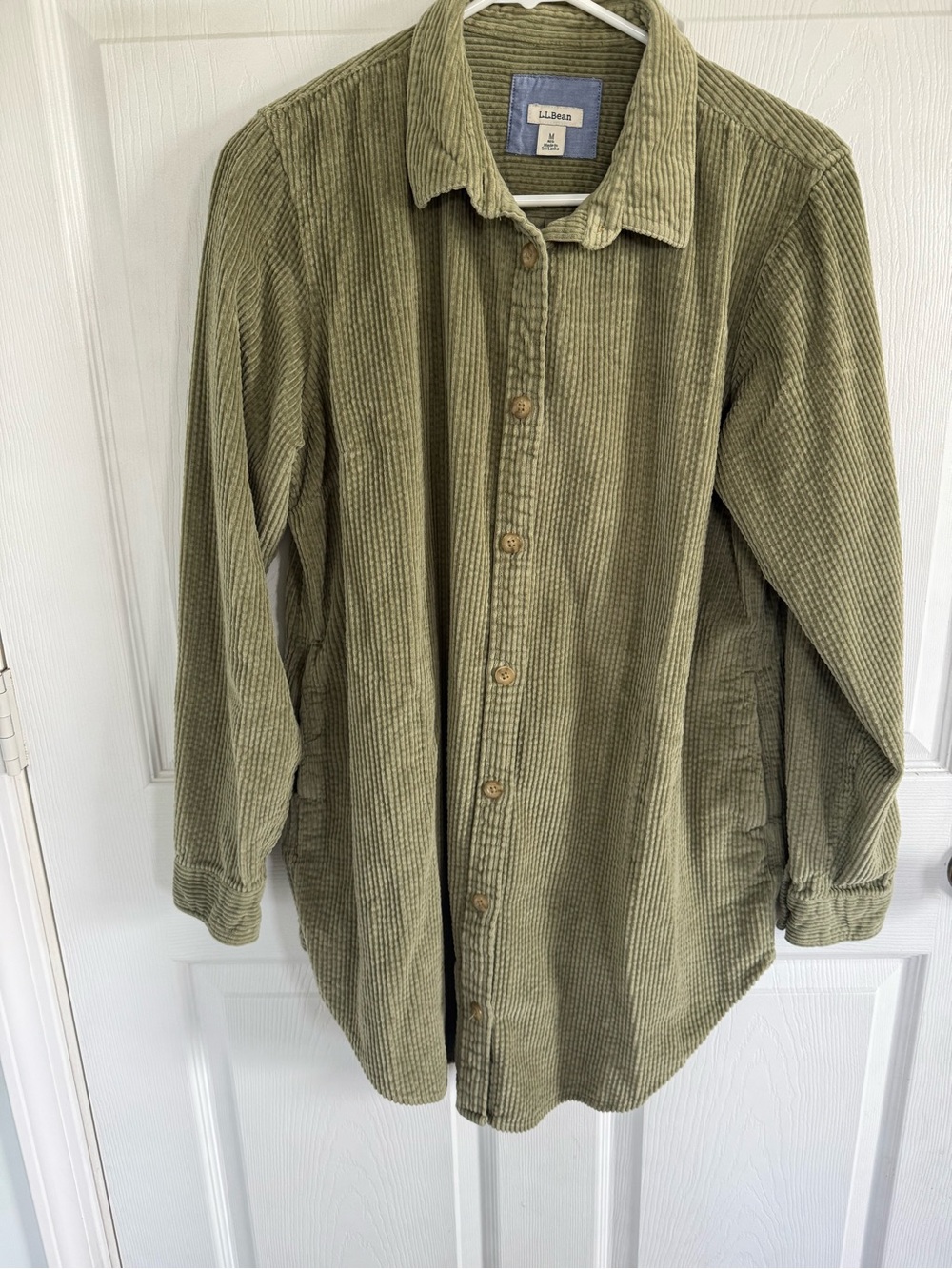 L.L. Bean Comfort Corduroy Relaxed Shirt M Oversized Olive Green Fall 2025